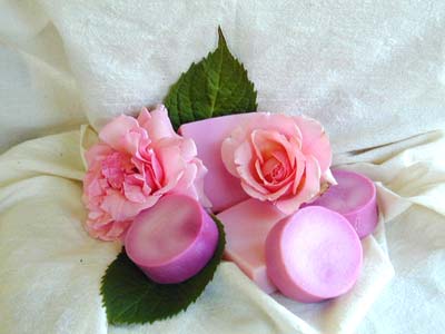 Tea Rose Soap - 2.5 Oz Round Bar