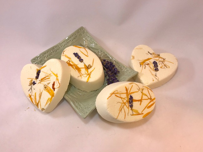 Lemon Lavender Mint Bath Bombe - Oval-shaped